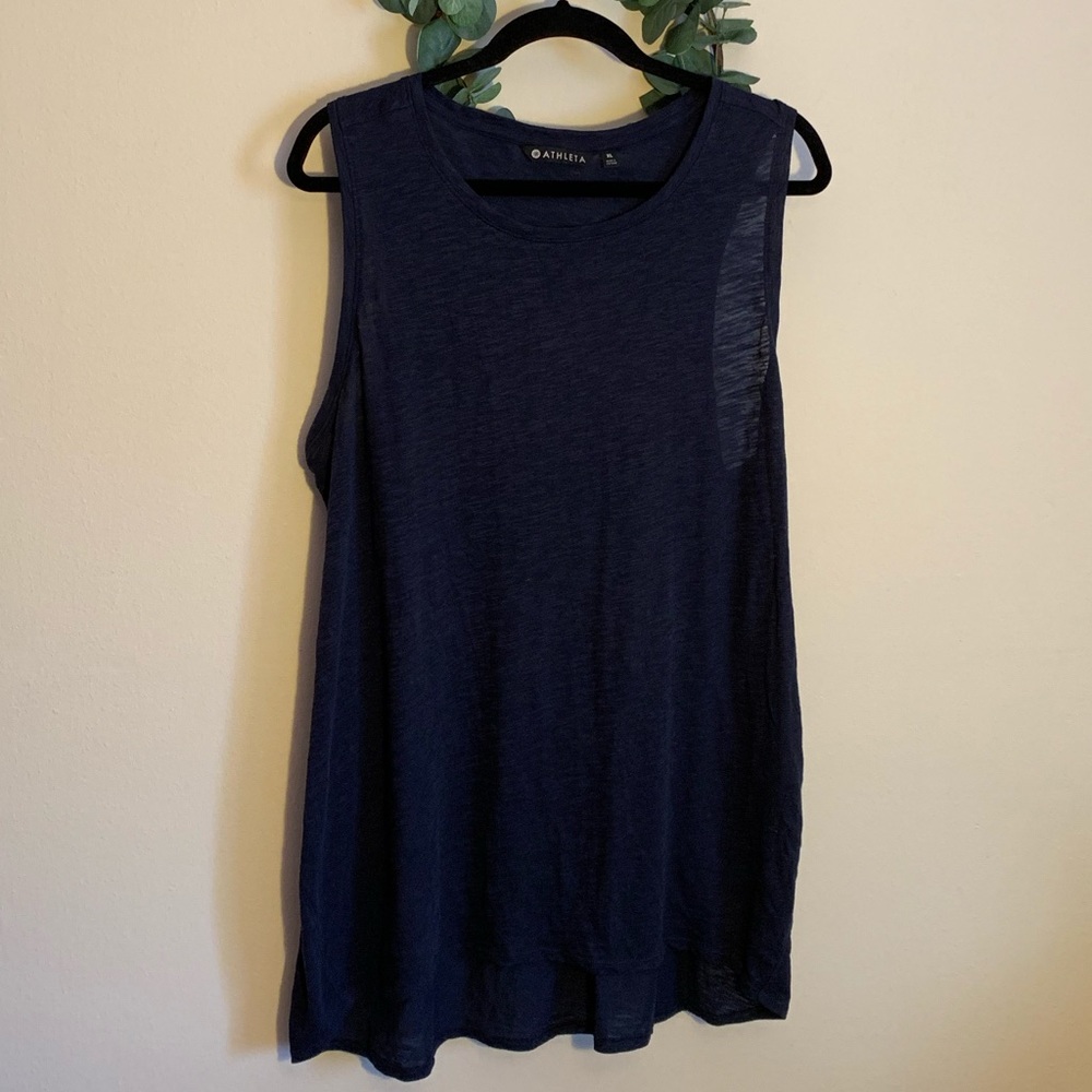 Athleta Navy Lighweight Tank, Size XL